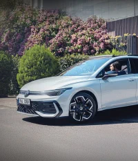 kontaktovat prodejce